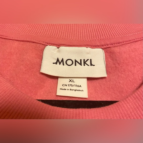 MONKI oversized cropped sweatshirt in baby pink - Picture 7 of 8